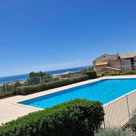 Apartment Charming T2 In With Swimming Pool *